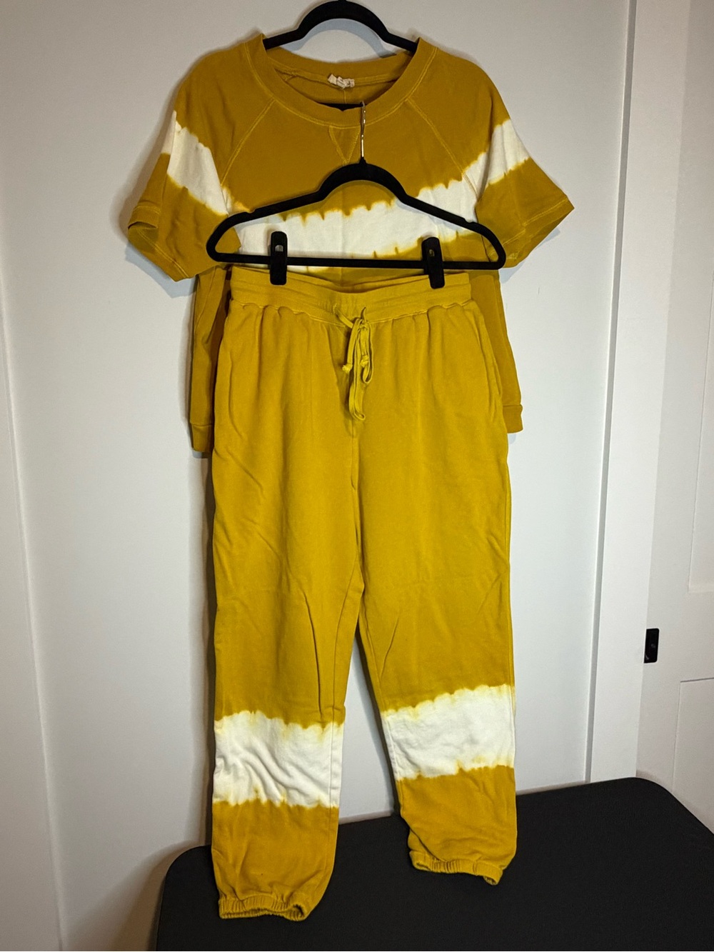 Hem & Thread Women's Mustard Tie-Dye Jogger Pants Set